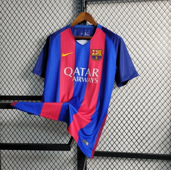 16-17 Barcelona Home Retro Jersey - Image 11