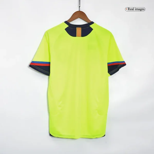 2005/06 Barcelona Retro Away Jersey - Image 6