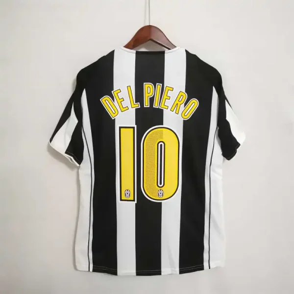 2004-05   Juventus Retro Jersey Home - Image 10