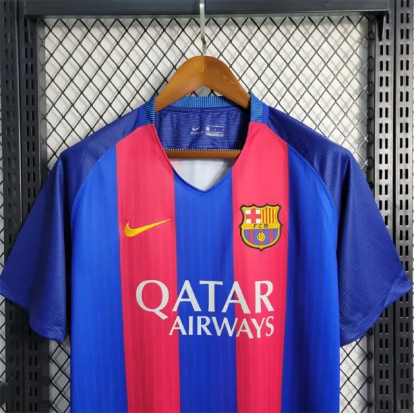 16-17 Barcelona Home Retro Jersey - Image 3