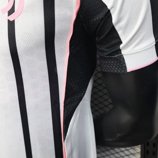 Juventus Home Football jersey( Player Version) 2025/2026  Size : S-2XL - Image 8