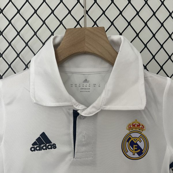 Real Madrid 16-17 Home Retro Kid Kits Jersey - Image 4
