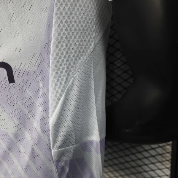 Manchester United Away Football Shirt 2025/2026 Player Version - Image 8