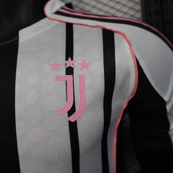 Juventus Home Football jersey( Player Version) 2025/2026  Size : S-2XL - Image 5