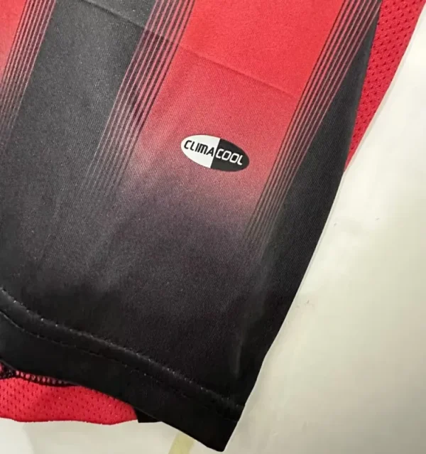AC Milan Retro Jersey Home 2004/05 - Image 9