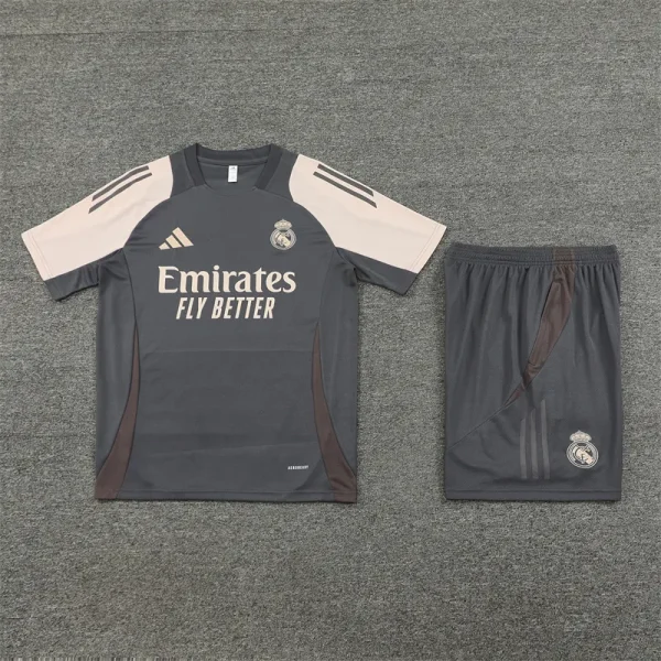 24-25 Real Madrid Pre-Match Training Jersey Kit - Image 4