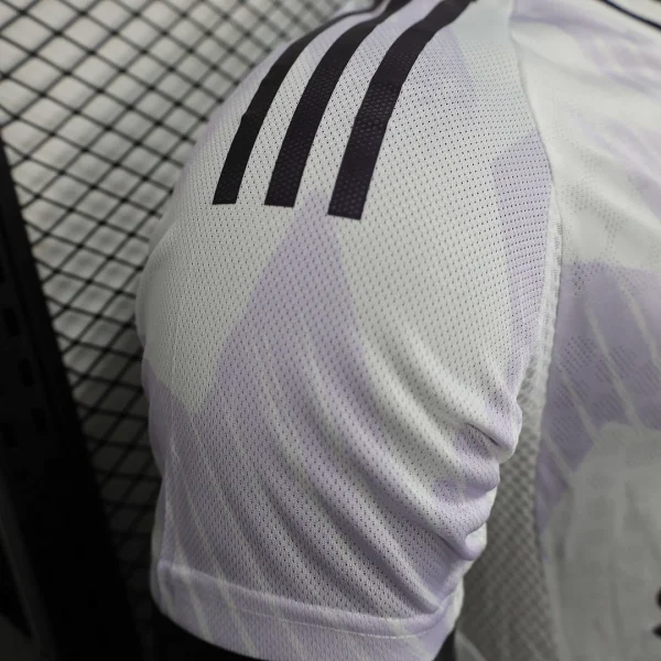Manchester United Away Football Shirt 2025/2026 Player Version - Image 6
