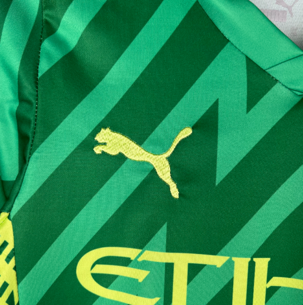 23-24 Kids Goalkeeper Manchester City Kit - Image 5