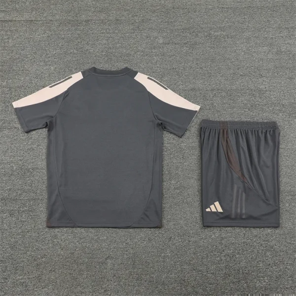 24-25 Real Madrid Pre-Match Training Jersey Kit - Image 3