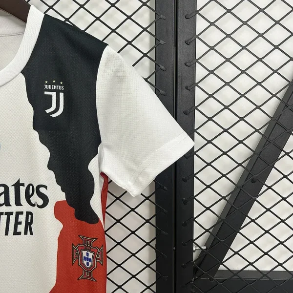 Cristiano Ronaldo Commemorative Edition Kids Kits Jersey+Shorts - Image 5