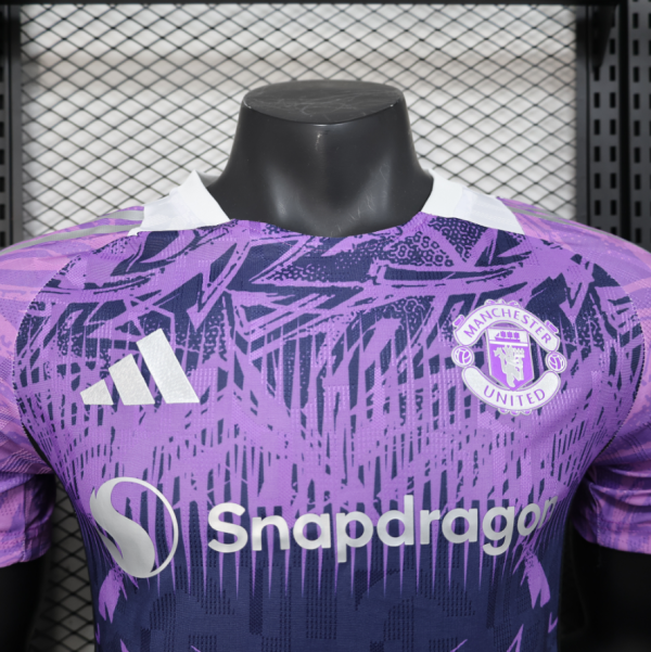 2025-26 Manchester United Special Player Edition football jersey - Image 3
