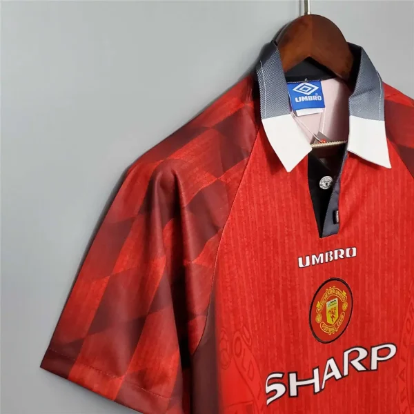 1996/98 Manchester United Retro Jersey Home - Image 3