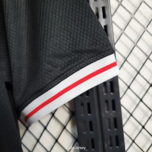 23-24 Eintracht Frankfurt Away Jersey - Image 8