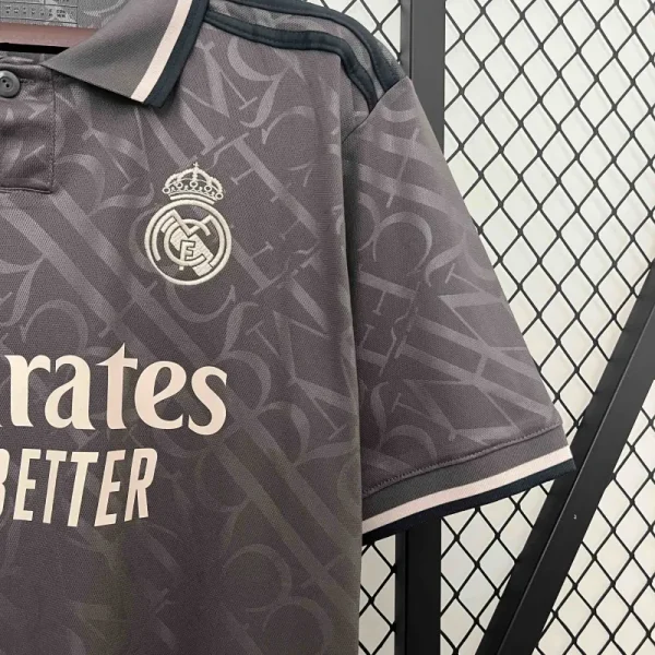 24-25 Real Madrid VINI JR. #7 Third Away Soccer Jersey - Image 8