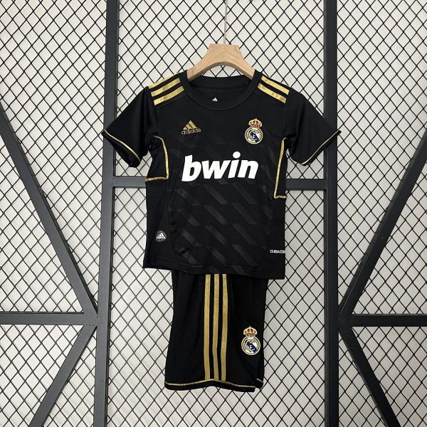 Real Madrid 11-12 Away Retro Kids Kit Football Jersey - Image 2