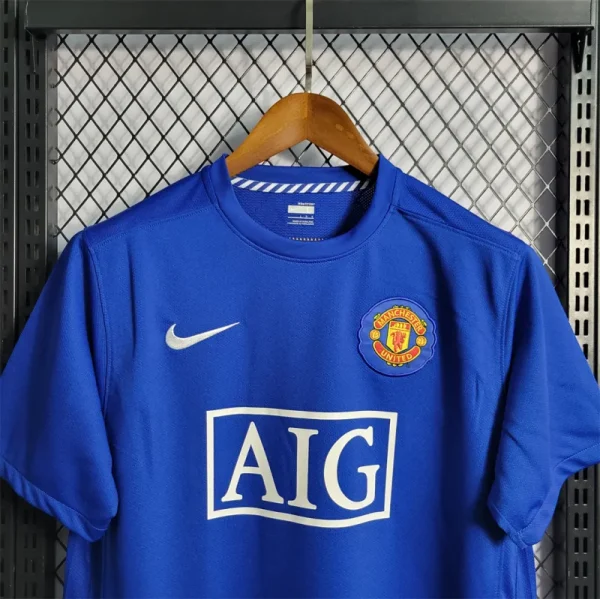 08-09 Manchester United Home #7 Ronaldo Retro Jersey - Image 5