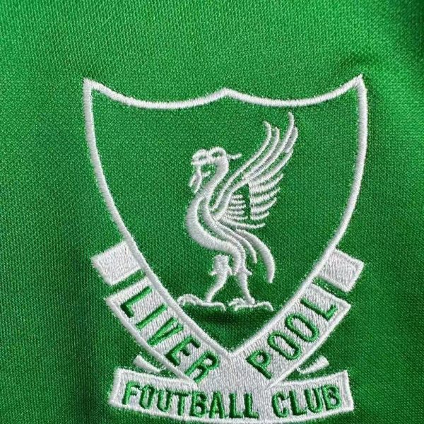 Liverpool Retro Away Football Jersey 1991-1992 - Image 4