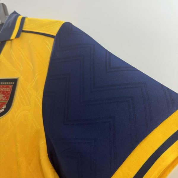 Arsenal Retro  Away Football Shirt 1996-1997 - Image 6