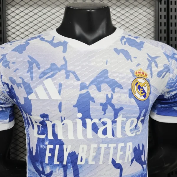2024-25 Real Madrid Home Soccer Jersey Player Version - Image 3