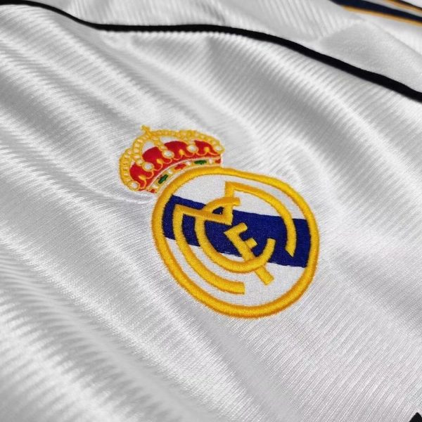 Real Madrid Retro Jersey Home Shirt 1998-00 - Image 5