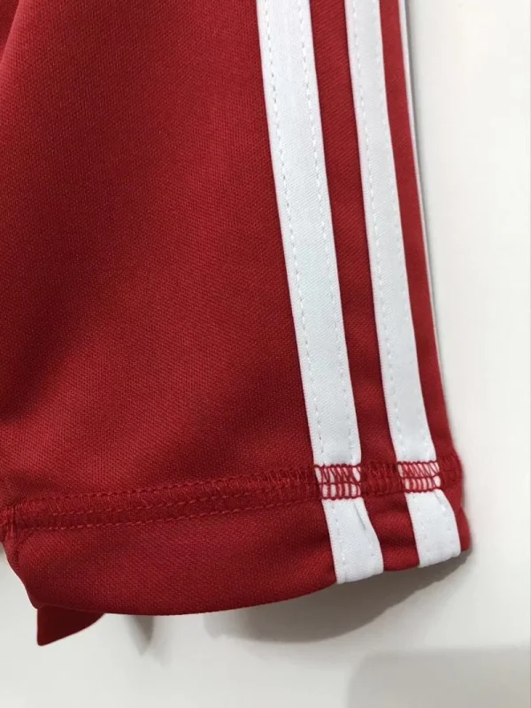 Retro Liverpool FC Home Football Jersey Long Sleeve 2010/2011 - Image 7