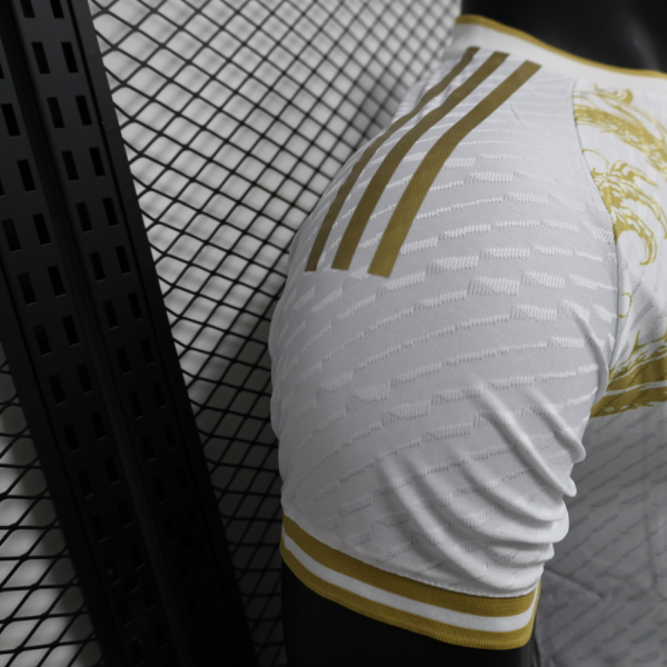 2025-26 Real Madrid Special Edition White Player Version - Image 6