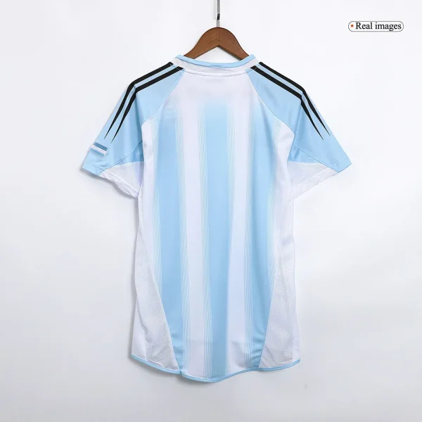 Argentina Retro Home Jersey 2004/05 - Image 2