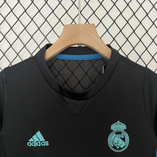 Real Madrid 17-18 Away Retro Kid Kits Youth Apparels Jersey - Image 4