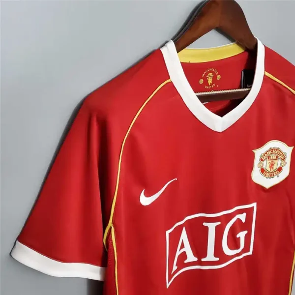 2006/07 Manchester United Retro Jersey Home - Image 7