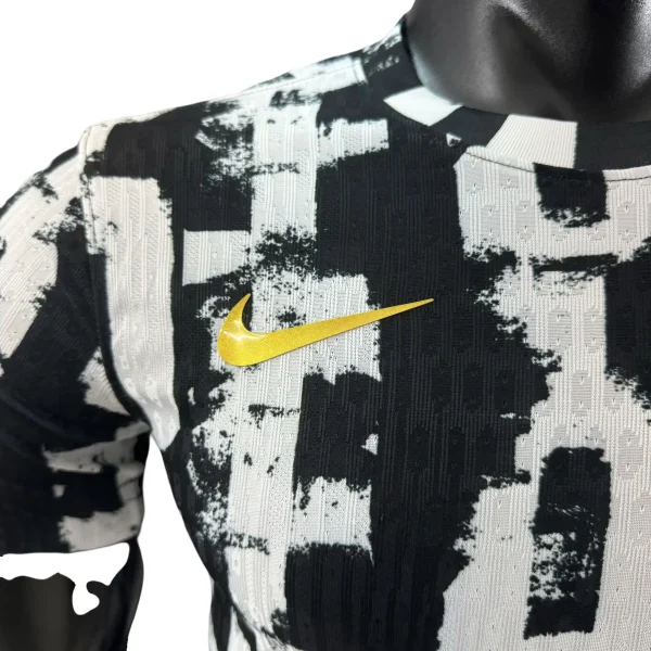Barcelona Club Special Edition Football Shirt  2025/2026 (Player Version) - Image 4