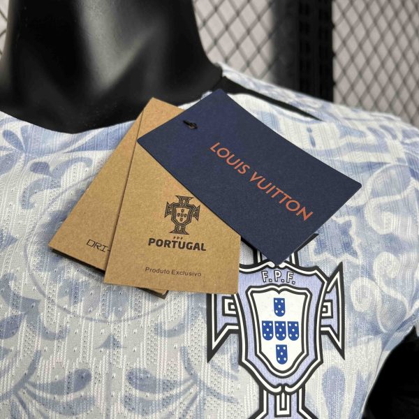 2024 Portugal Co-Branded LV Special Edition Player Version Shirt - Imagen 3