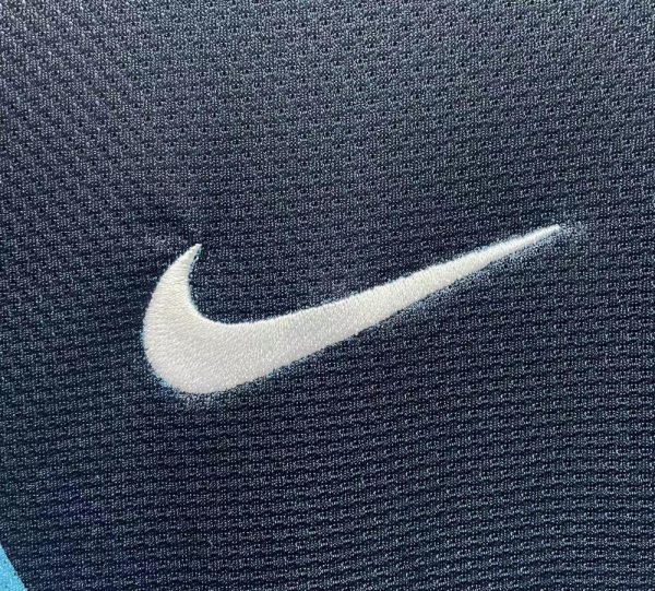 Arsenal Retro  Away Football Shirt 2011/2012 - Image 4