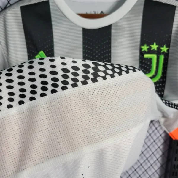 19-20  Retro Juventus X Palace Home Soccer Jerseys Shirt - Image 7