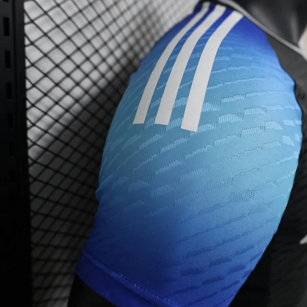 2024/25 Real Madrid player special edition football jersey - Image 9