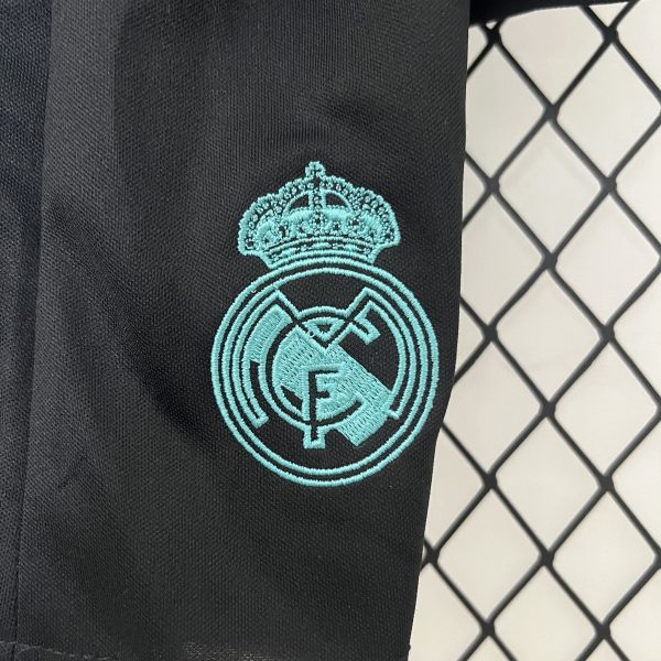 Real Madrid 17-18 Away Retro Kid Kits Youth Apparels Jersey - Image 8