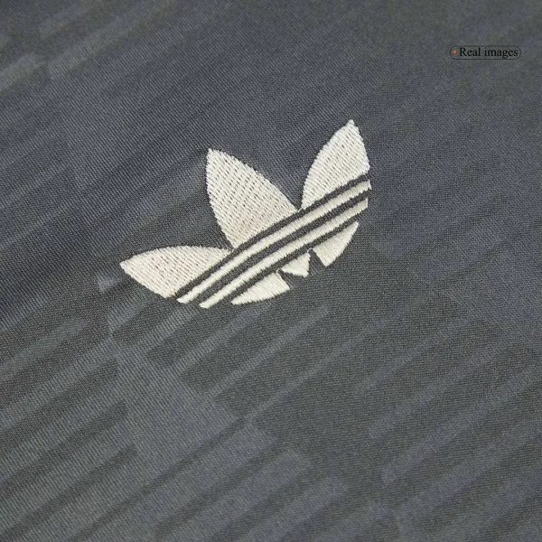 24-25 Bayern Munich Oktoberfest Soccer Jersey - Image 4