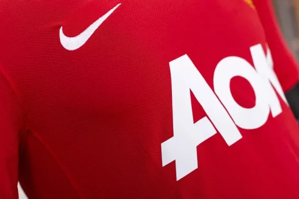 2011-12 Manchester United Retro Jersey Home - Image 4