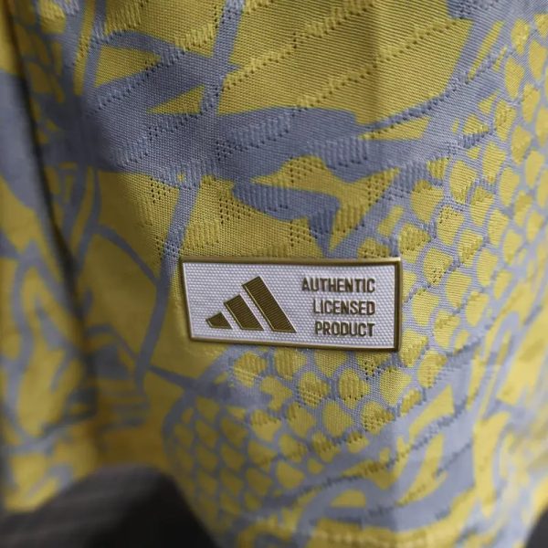 2025-26 Real Madrid Men's Polo Shirt Dragon Pattern Yellow Jersey - Image 8