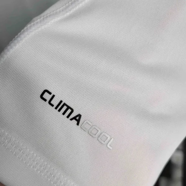 2010-11 Real Madrid Home Retro Jersey - Image 6