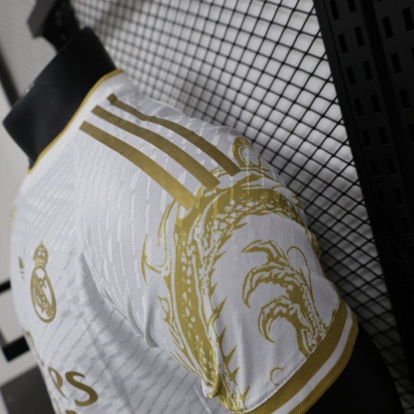 2025-26 Real Madrid Special Edition White Player Version - Image 7
