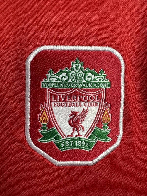 Retro Liverpool FC Home Football Jersey Long Sleeve 2004/2005 - Image 6