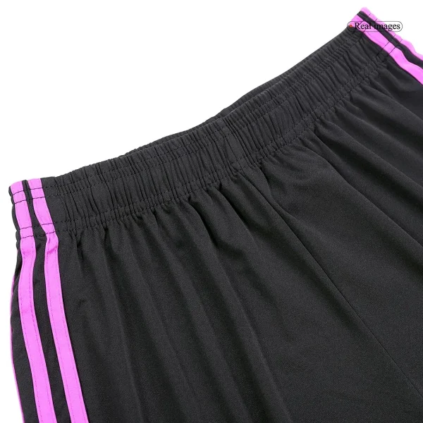 23-24 Bayern Munich Away Shorts - Image 6