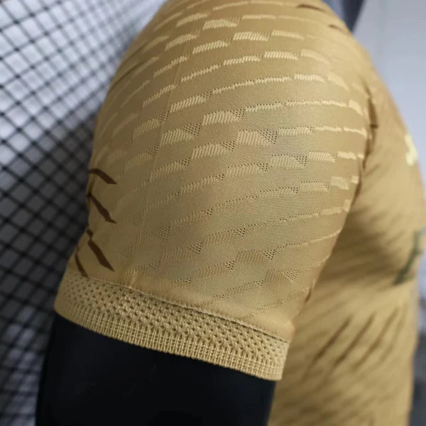24-25 Real Madrid Gold Special Edition Football Jersey - Image 7