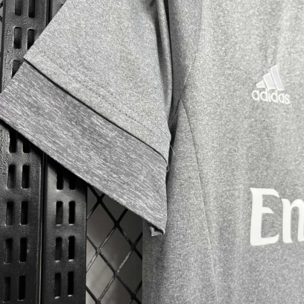 2015-16 Real Madrid Away Retro Jersey Grey - Image 5