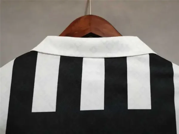1992--94  Juventus Retro Jersey Home - Image 7